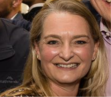 Headshot of Sarah Simpson